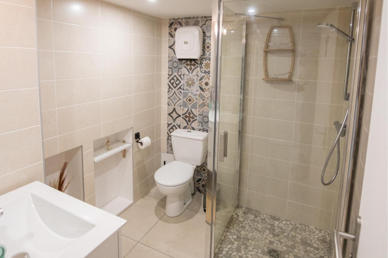 Kasa Home - Calme, Cosy, Wifi & Netflix Saint-Martin-la-Plaine Eksteriør bilde